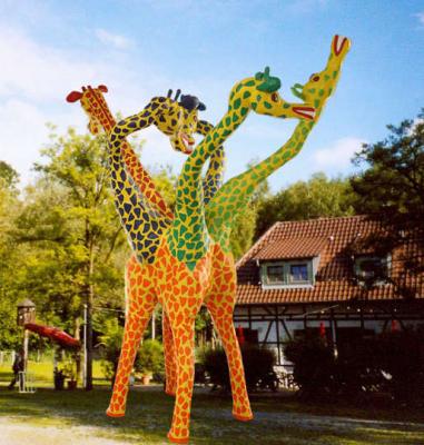 Giraffe Monika  (2003)   Friedensgart Sprudelquell -  Friedensgart Sprudelquell -  auf  - Array - 