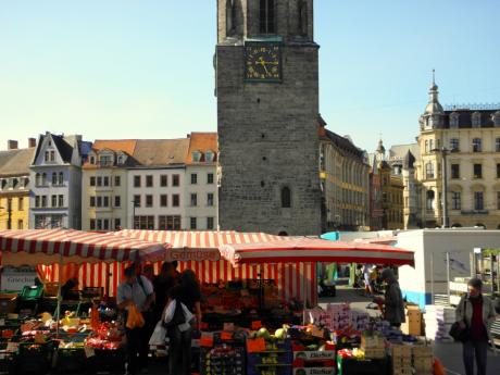 Markttag in Halle an der Saale  - Wolfgang Bergter - Array auf Array - Array - 